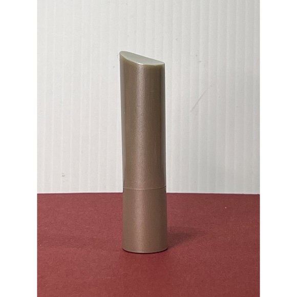 Mary Kay - Silky Lipstick - OH SO Currant Cassis - Picture 2 of 8